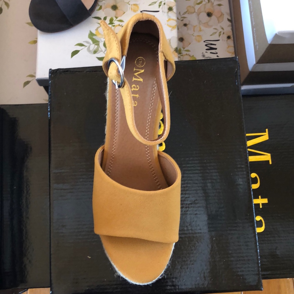 New Avery Tan wedge - Picture 2 of 4